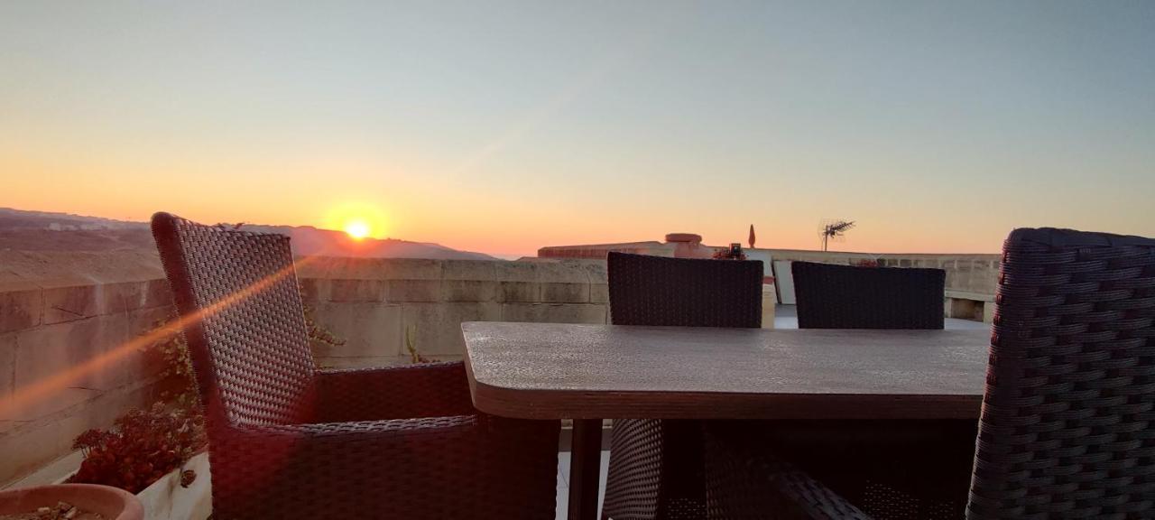 Luxury Apartment - Fort Chambray غاينسييليم المظهر الخارجي الصورة
